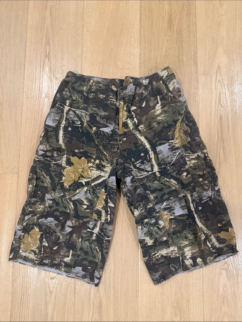 MNML Men's Camouflage extra long Cargo Shorts